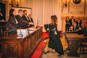 Tesi di laurea in giurisprudenza